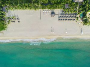 bãi biển tại Cam Ranh Riviera Beach Resort