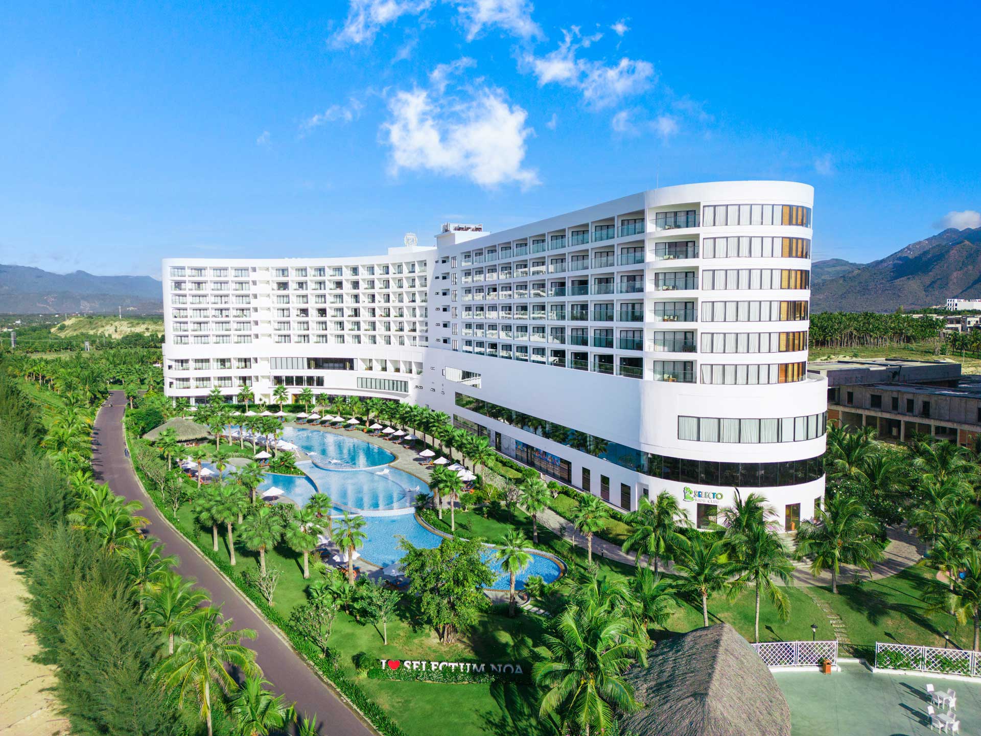 Khu nghỉ dưỡng Selectum Noa Resort Cam Ranh