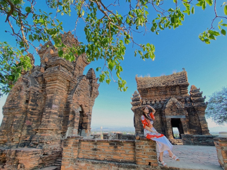 Tháp Chăm Po Klong Garai
