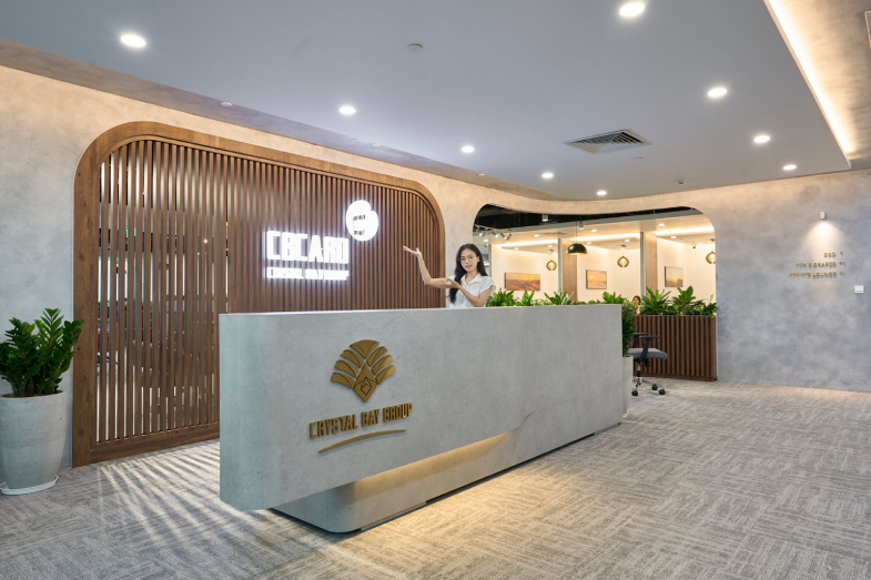 Văn phòng của Crystal Bay Card tại Hà Nội được đầu tư thiết kế đẳng cấp